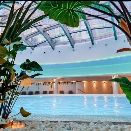 Hanza Tower Luxury Sauna Jacuzi Pool Apartment