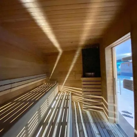 Hanza Tower Luxury Sauna Jacuzi Pool * Στσέτσιν