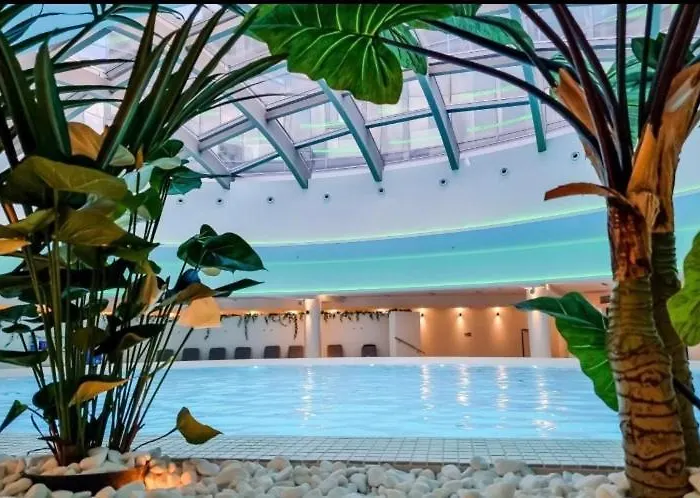 Hanza Tower Luxury Sauna Jacuzi Pool アパート